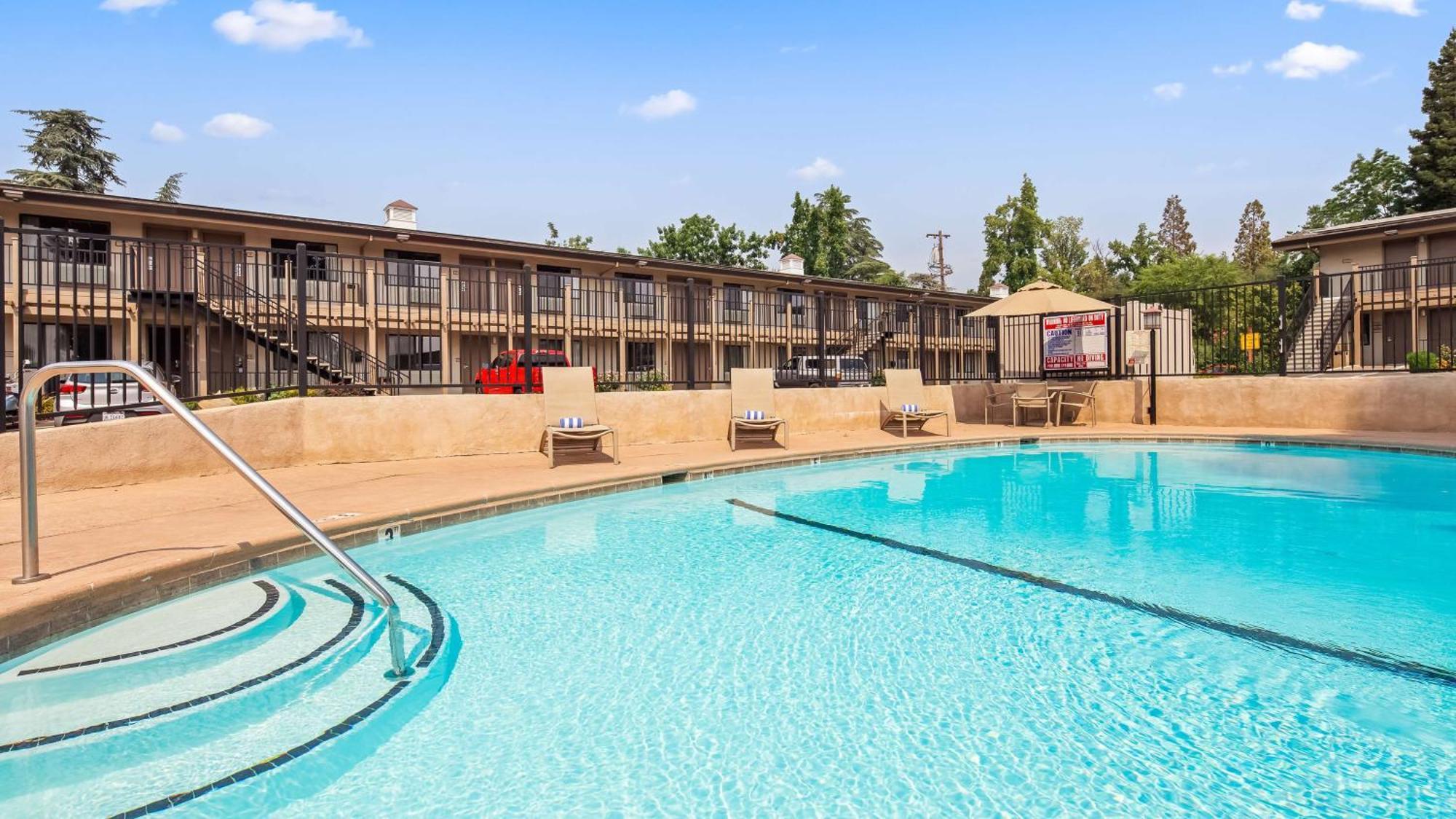 Best Western Golden Key Hotel Auburn Exterior photo